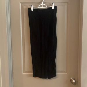 Madewell midi skirt with slit.